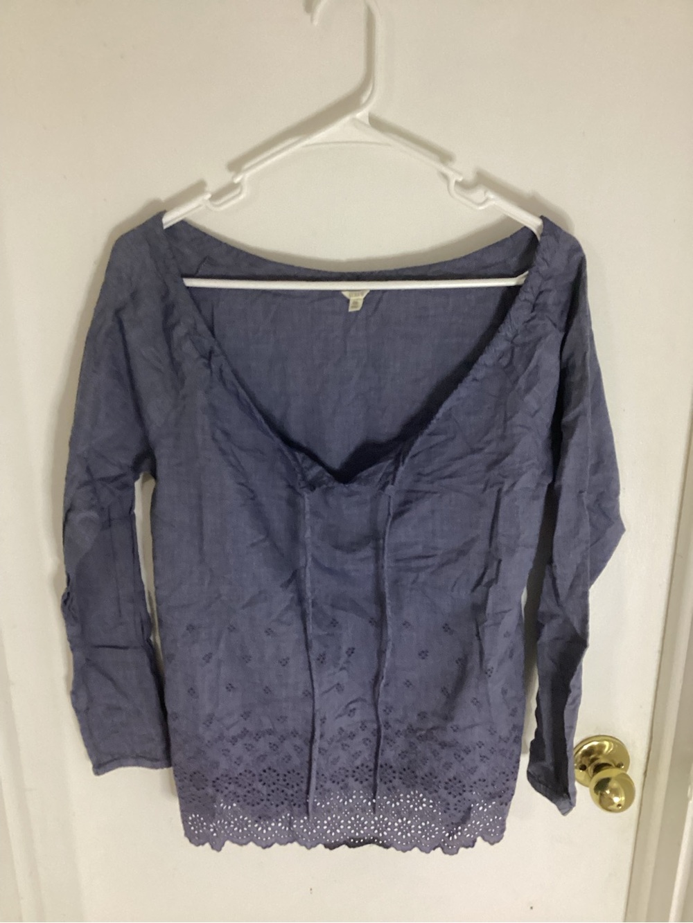 J. Crew Women’s Blue Eyelet Hem Long-Sleeve Top Size 00